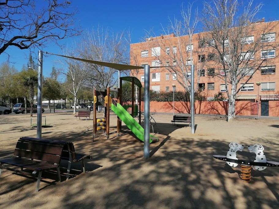 Piso Pl 2B, 20Min Plaza Cataluna San Adrián de Besós Zewnętrze zdjęcie